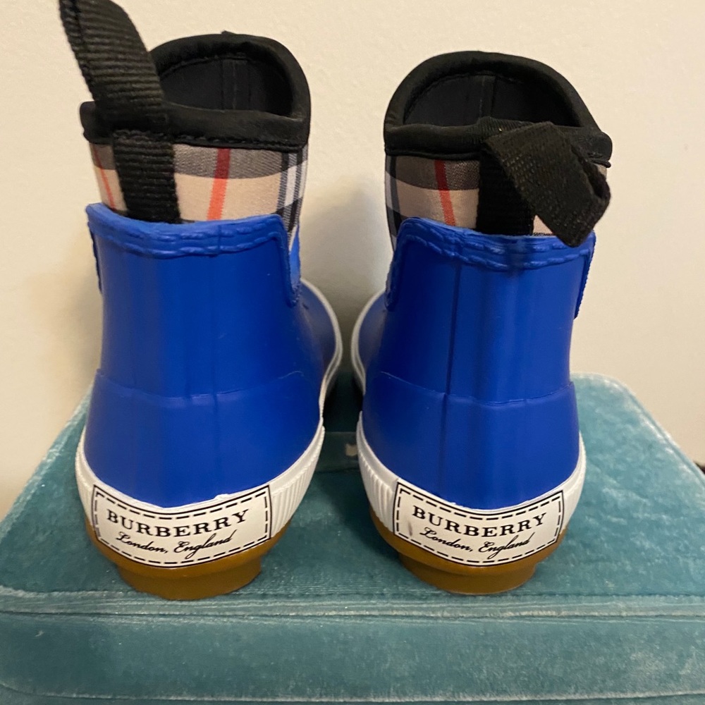 Burberry rain boots